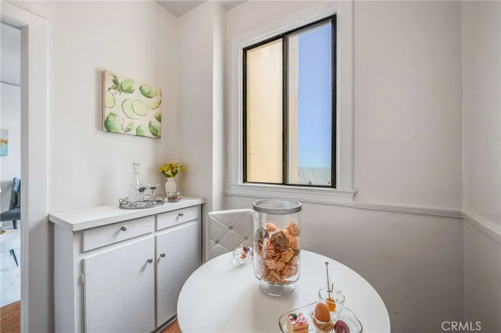 315 W 3rd #1011 Long Beach, CA 90802
