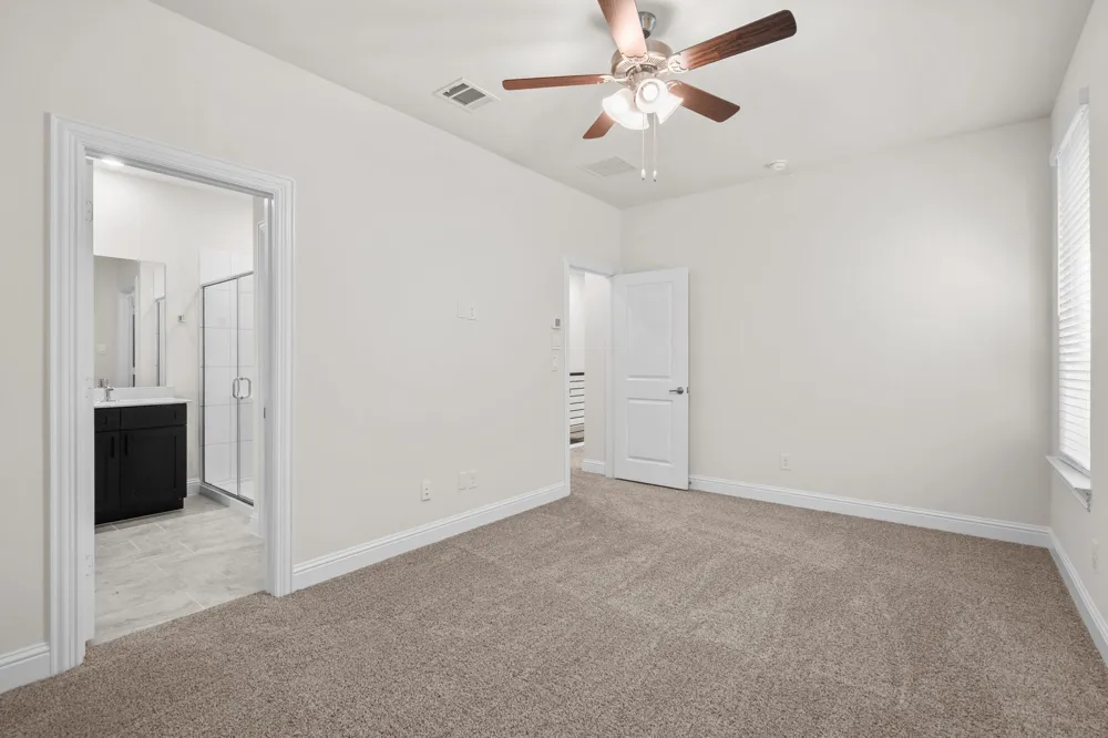 910 Milkweed Drive Euless, TX 76039