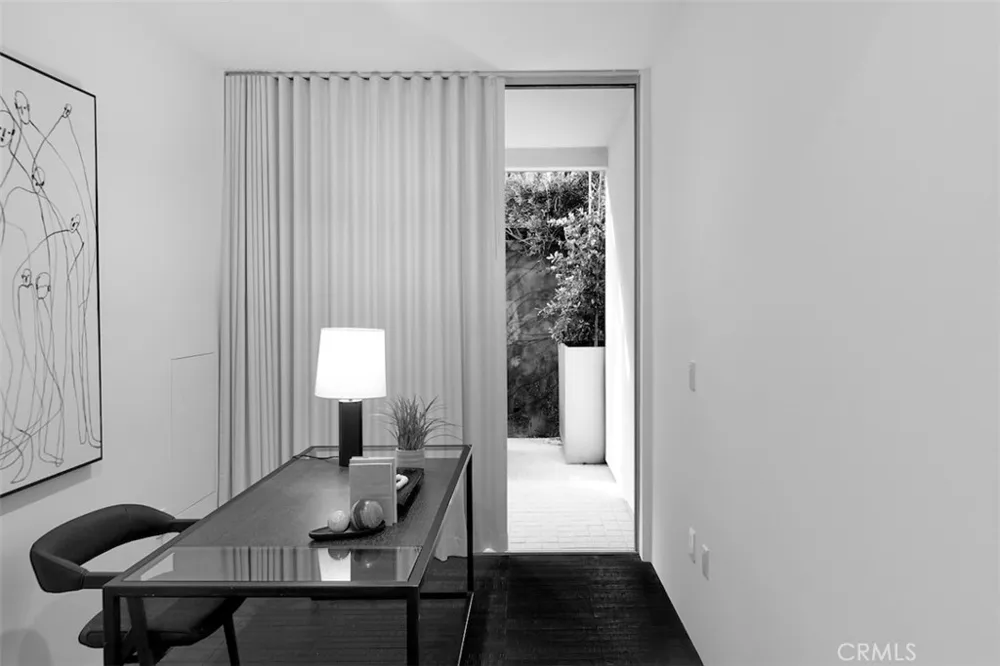 838 Kings Road #106 West Hollywood, CA 90069