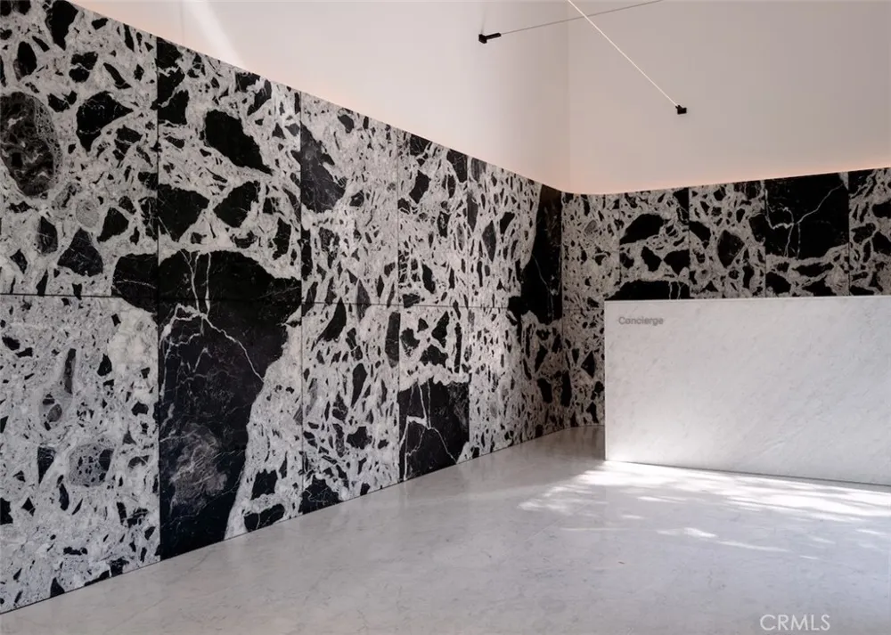 838 Kings Road #106 West Hollywood, CA 90069