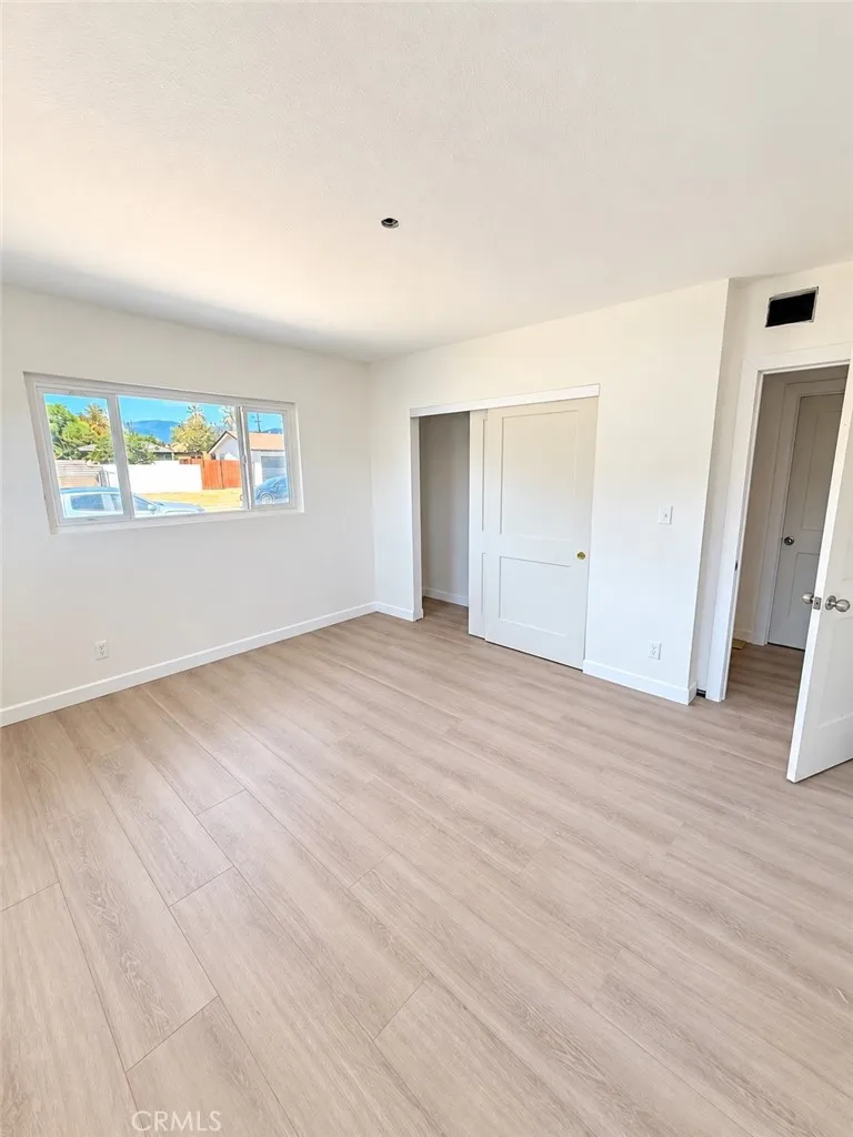 149 W Grove Rialto, CA 92376