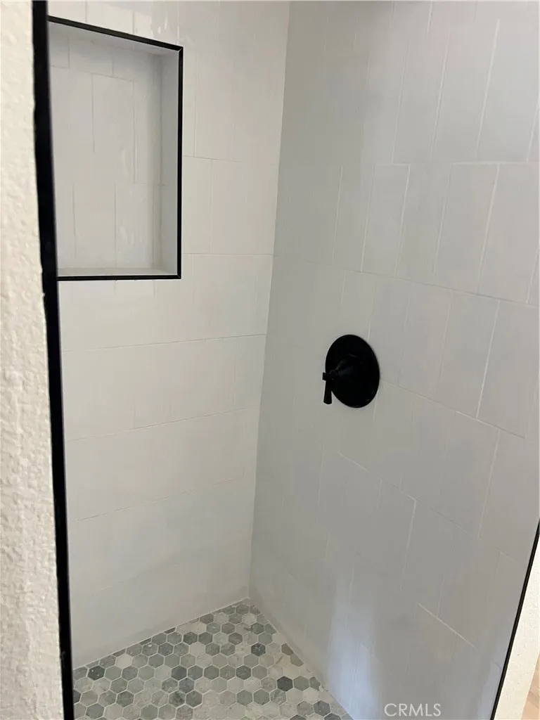 149 W Grove Rialto, CA 92376