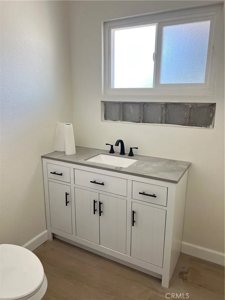 149 W Grove Rialto, CA 92376