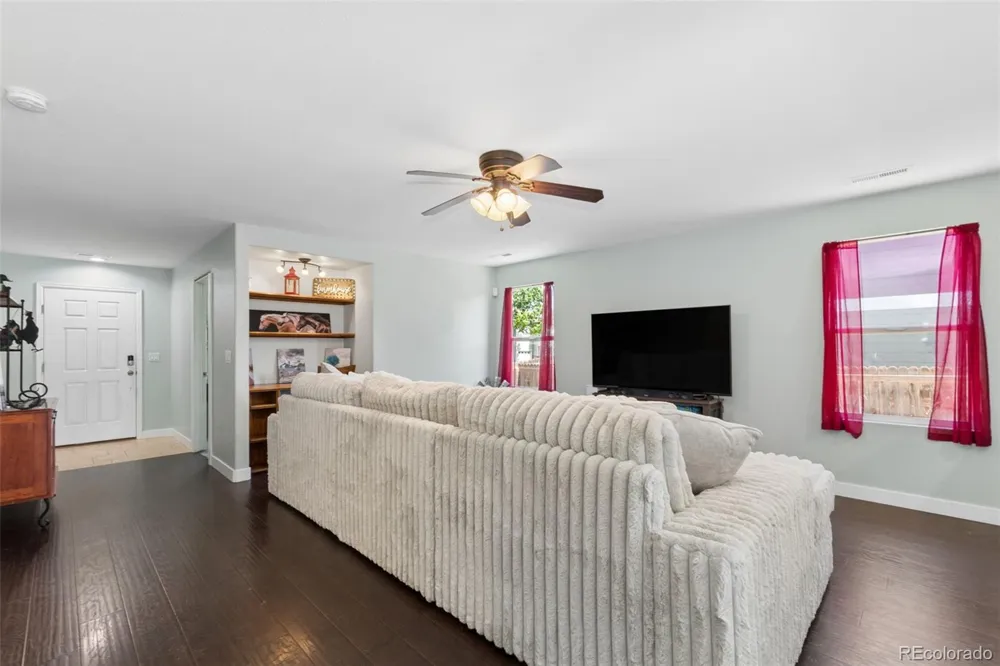 727 Willow Drive Brighton, CO 80603