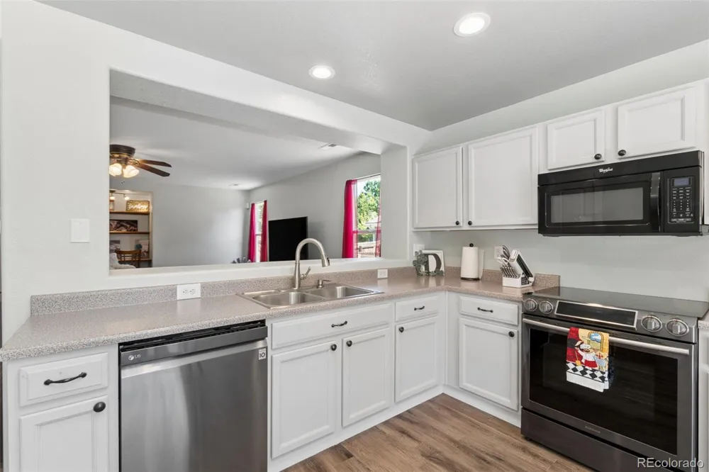 727 Willow Drive Brighton, CO 80603