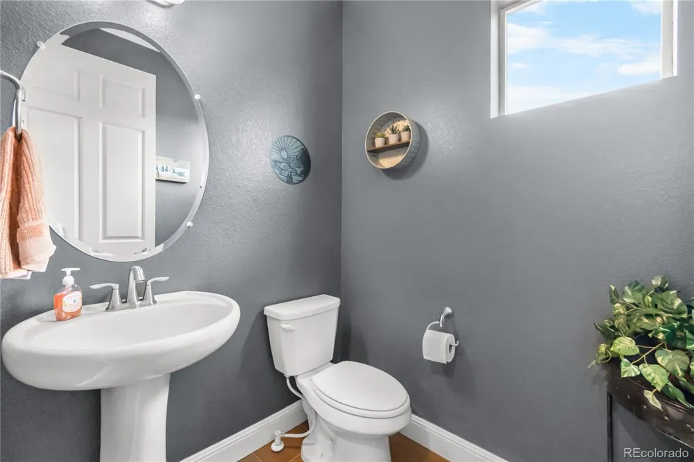 16195 W 84th Lane Arvada, CO 80007