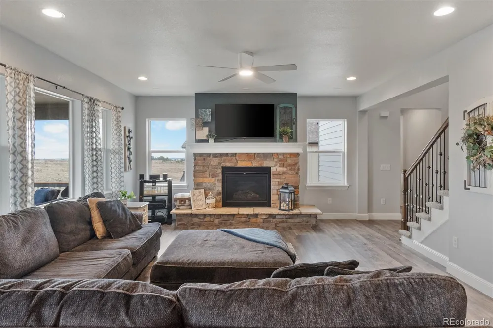 16195 W 84th Lane Arvada, CO 80007