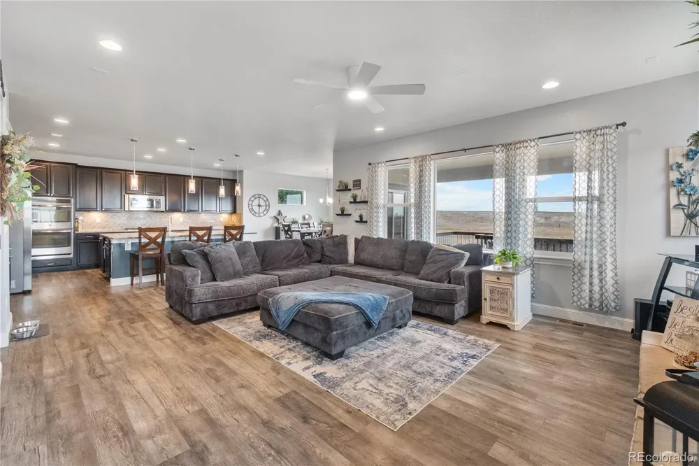 16195 W 84th Lane Arvada, CO 80007