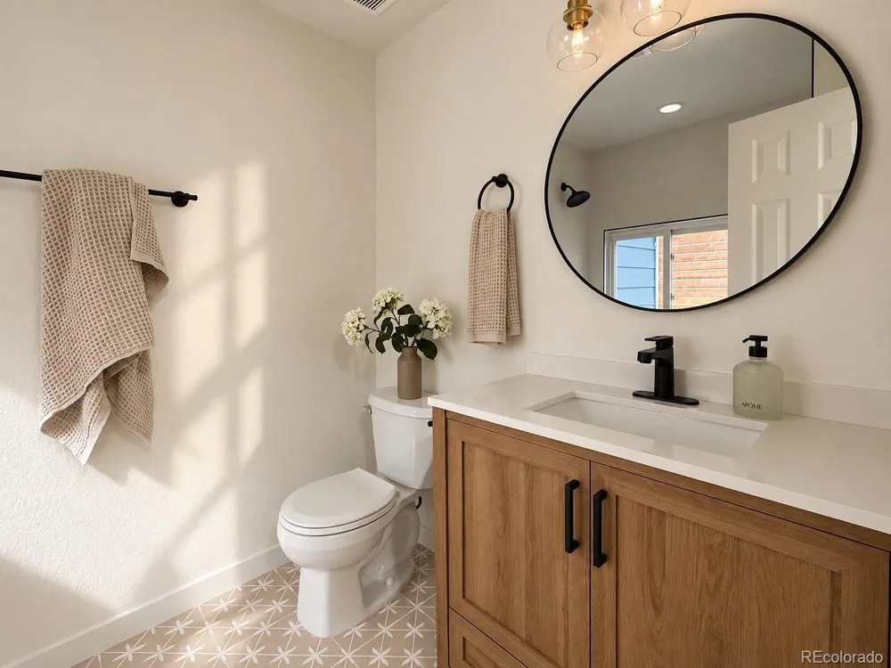 1505 W Alaska Place Denver, CO 80223