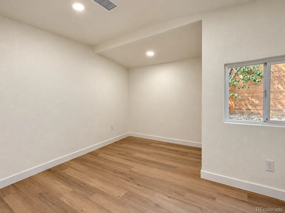 1505 W Alaska Place Denver, CO 80223
