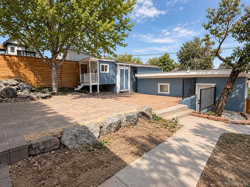1505 W Alaska Place Denver, CO 80223