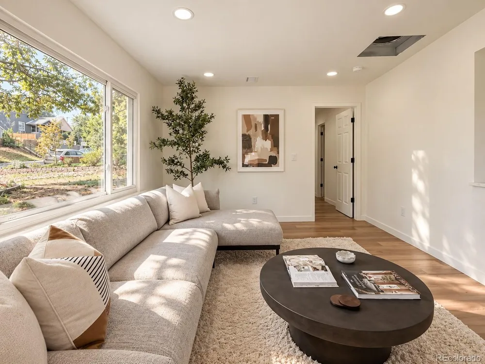 1505 W Alaska Place Denver, CO 80223