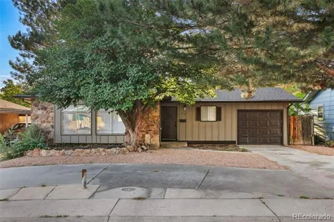 1818 Maplewood Drive