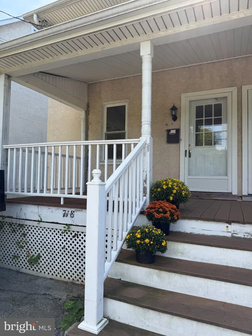 718 E RAILROAD AVENUE Haverford, PA 19041