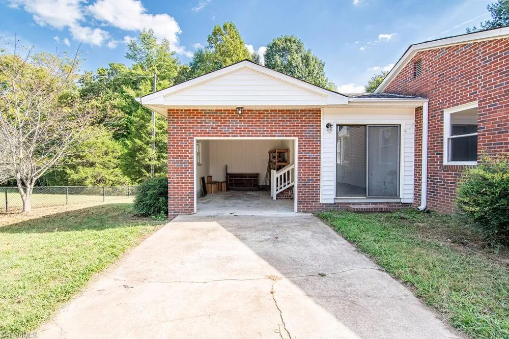 1428 US Highway 311 Walnut Cove, NC 27052