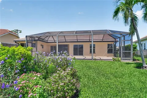 2126 E Crown PT