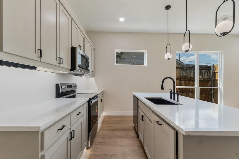2816 Marburg Street Dallas, TX 75215