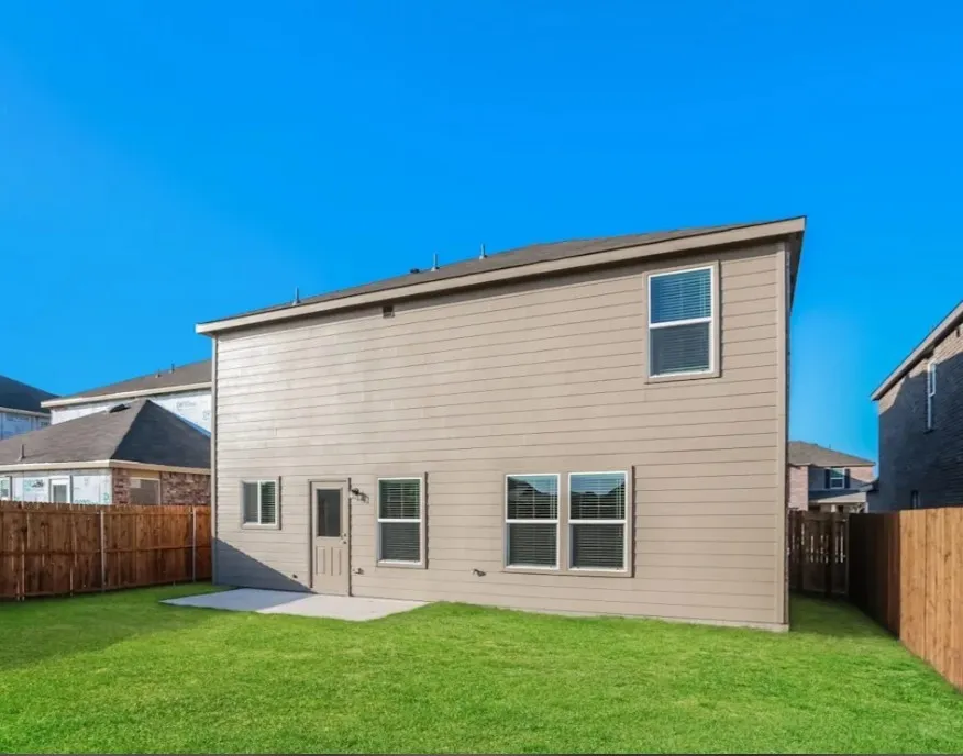 1917 Cherry Bark Lane Forney, TX 75126