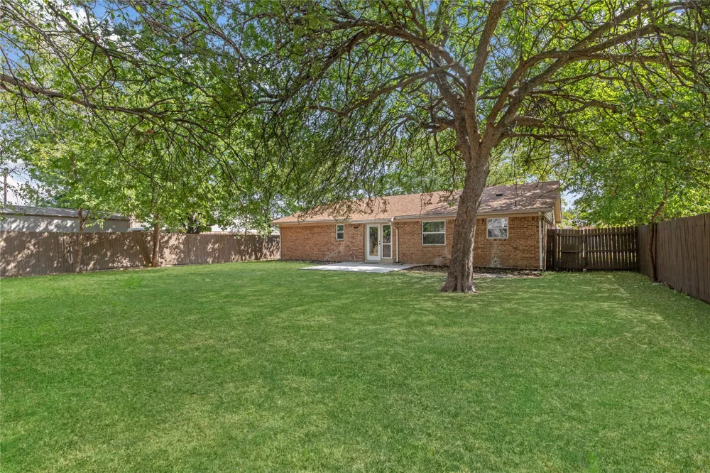445 E Taylor Street Keller, TX 76248