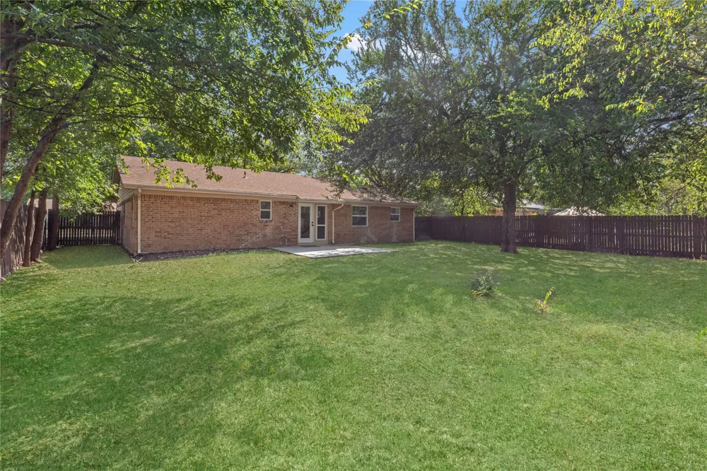445 E Taylor Street Keller, TX 76248
