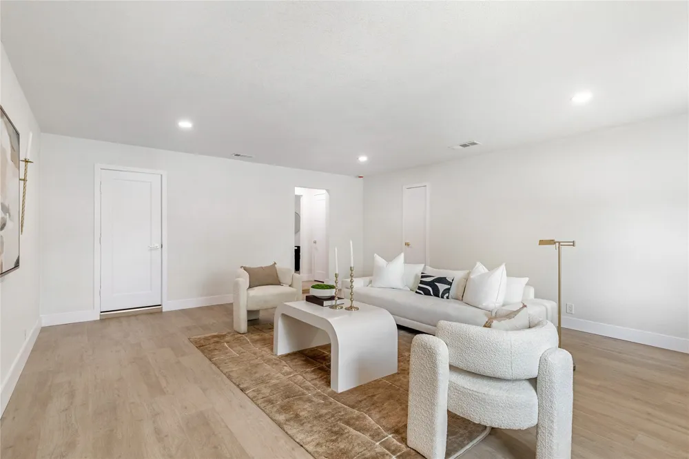 445 E Taylor Street Keller, TX 76248
