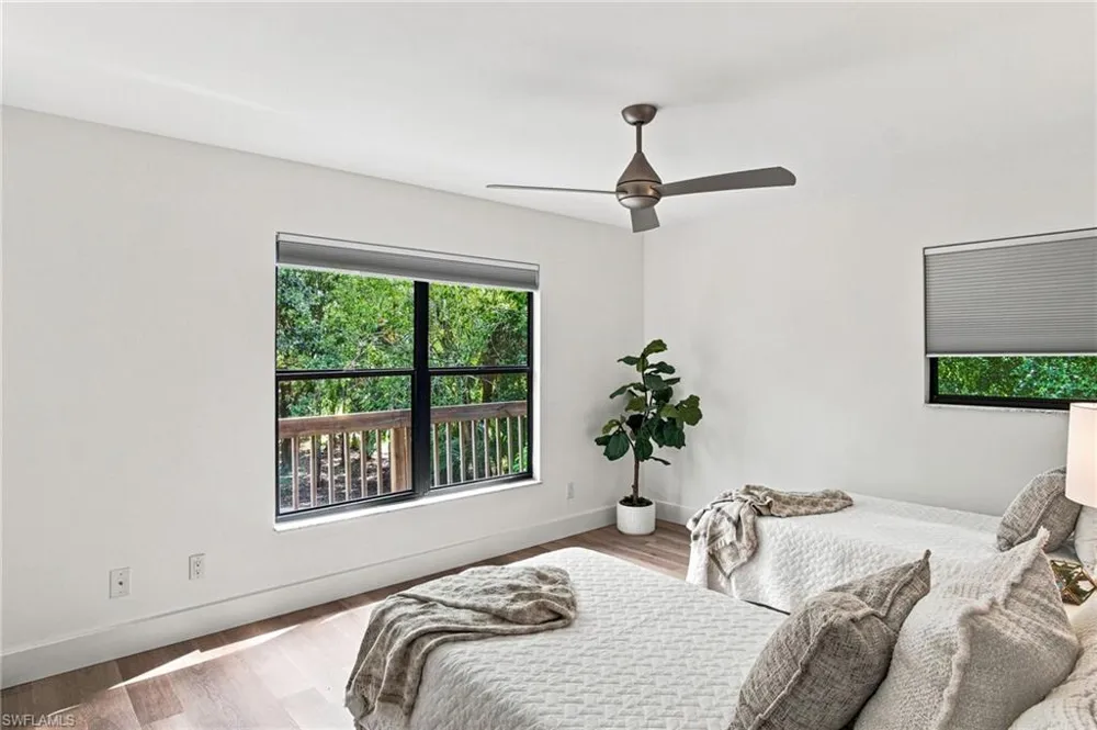 4971 Hickory Wood Drive Naples, FL 34119