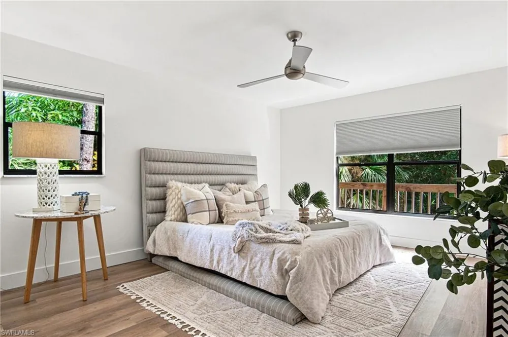 4971 Hickory Wood Drive Naples, FL 34119