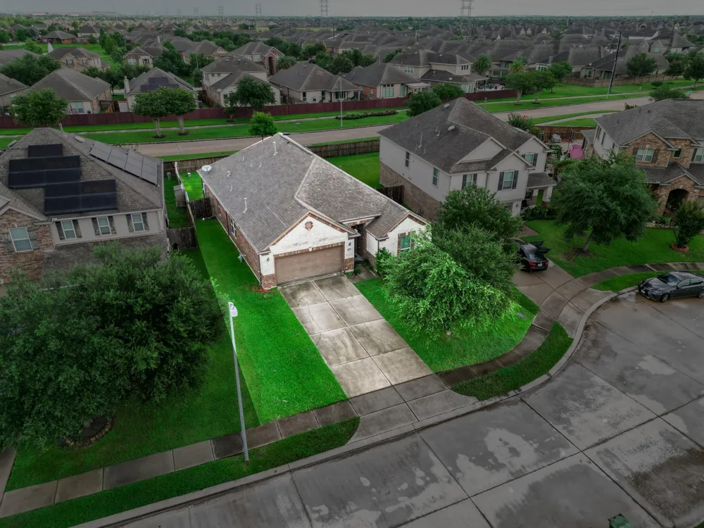 3307 Havenwood Chase Lane Pearland, TX 77584