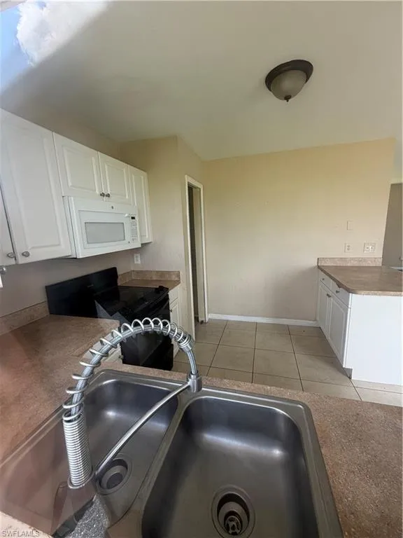 2005 NE 15th Terrace Cape Coral, FL 33909
