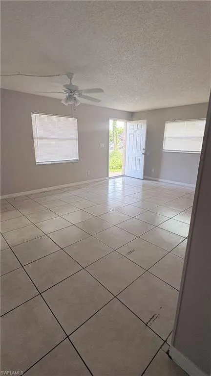 5537 10th Avenue Fort Myers, FL 33907