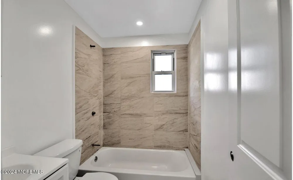 192 W 5th Street Howell, NJ 07731