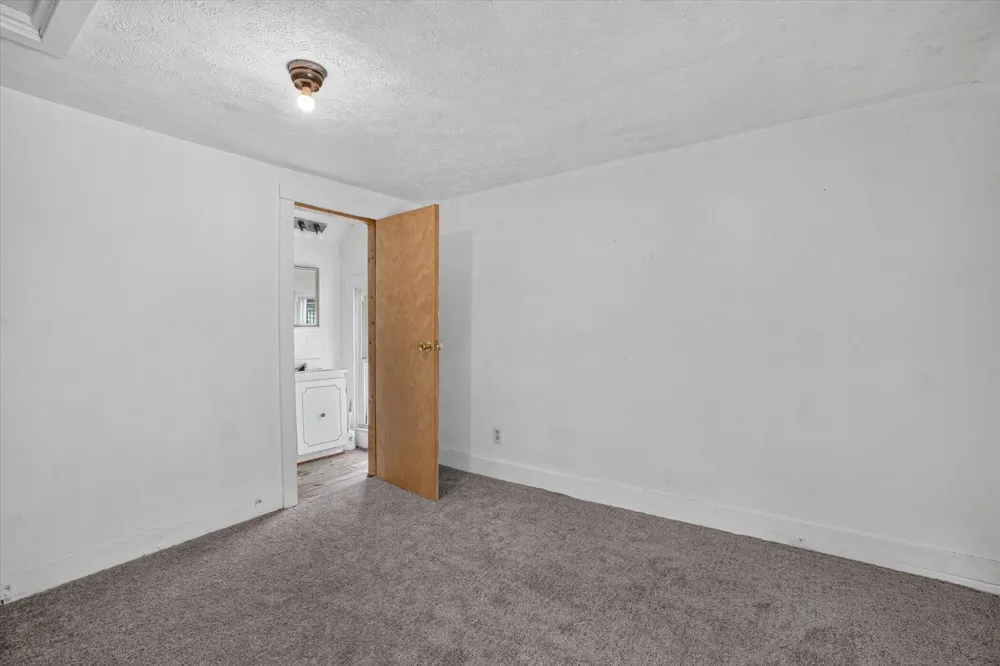 671 Jackson Street Ionia City, MI 48846