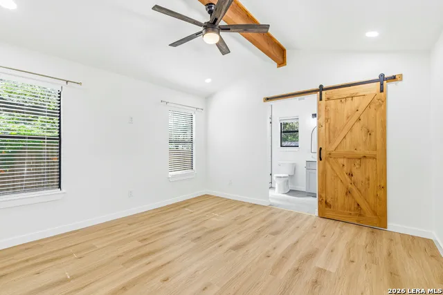 221 W HIGHLAND DR Boerne, TX 78006