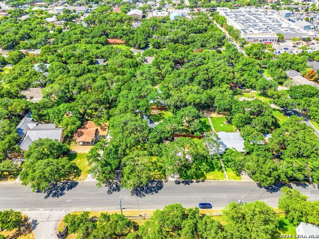 221 W HIGHLAND DR Boerne, TX 78006