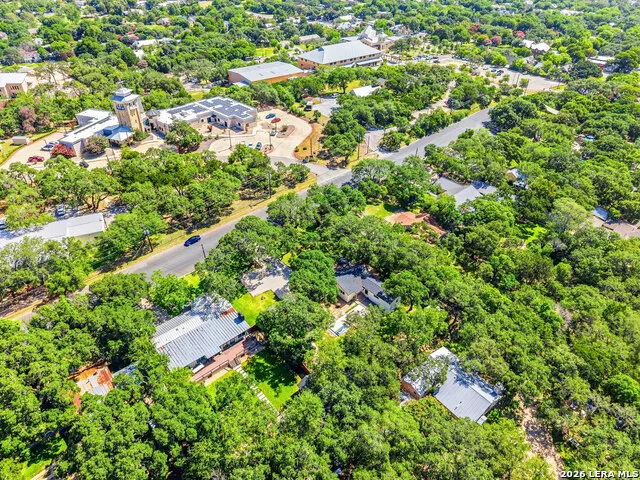 221 W HIGHLAND DR Boerne, TX 78006