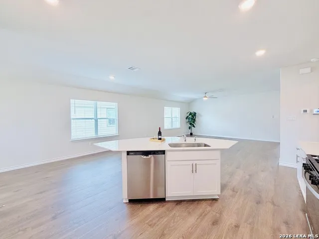 4914 Forward Swing San Antonio, TX 78261