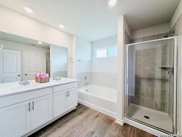 4914 Forward Swing San Antonio, TX 78261
