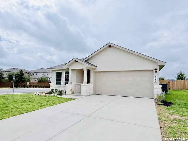 4914 Forward Swing San Antonio, TX 78261