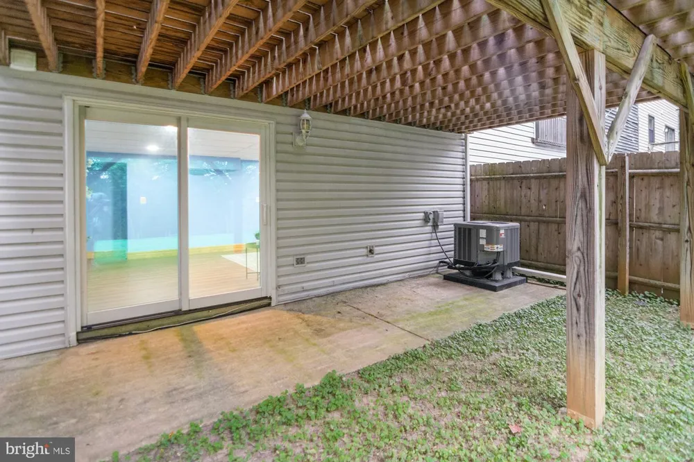1740 WOODTREE CIRCLE Annapolis, MD 21409