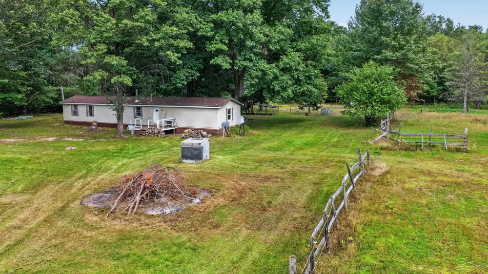 4960 Skenes Road Edenville Township, MI 48657