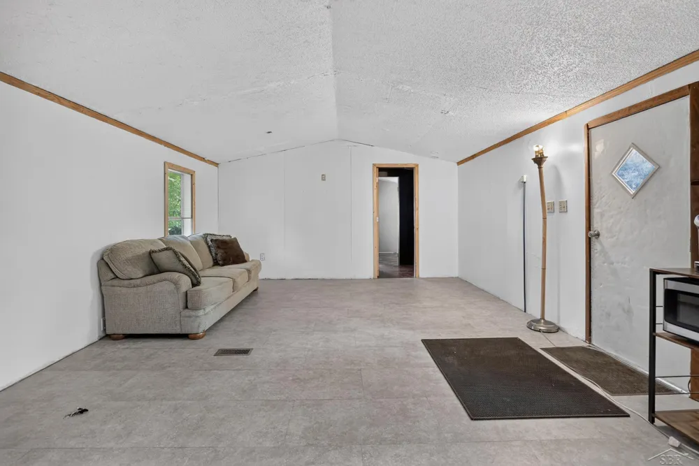 4960 Skenes Road Edenville Township, MI 48657