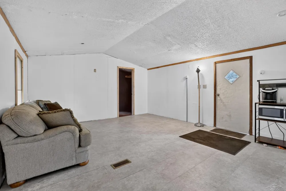 4960 Skenes Road Edenville Township, MI 48657