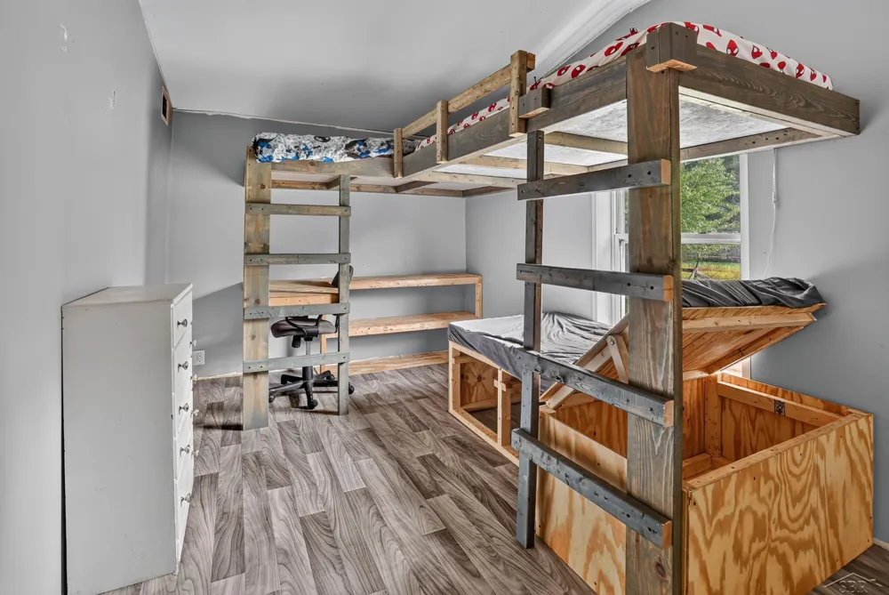 4960 Skenes Road Edenville Township, MI 48657