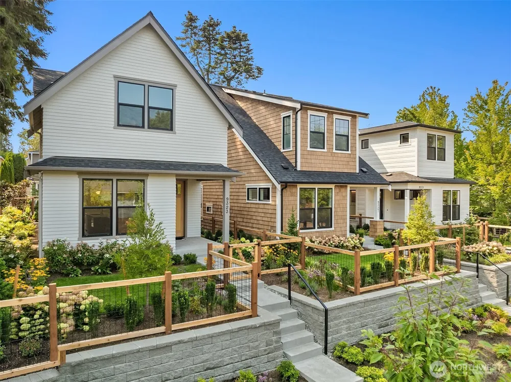 9323 126th Avenue NE Kirkland, WA 98033