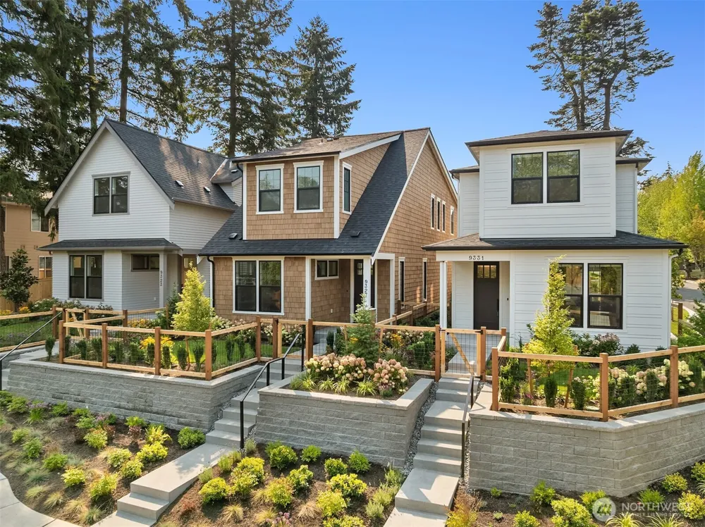 9323 126th Avenue NE Kirkland, WA 98033