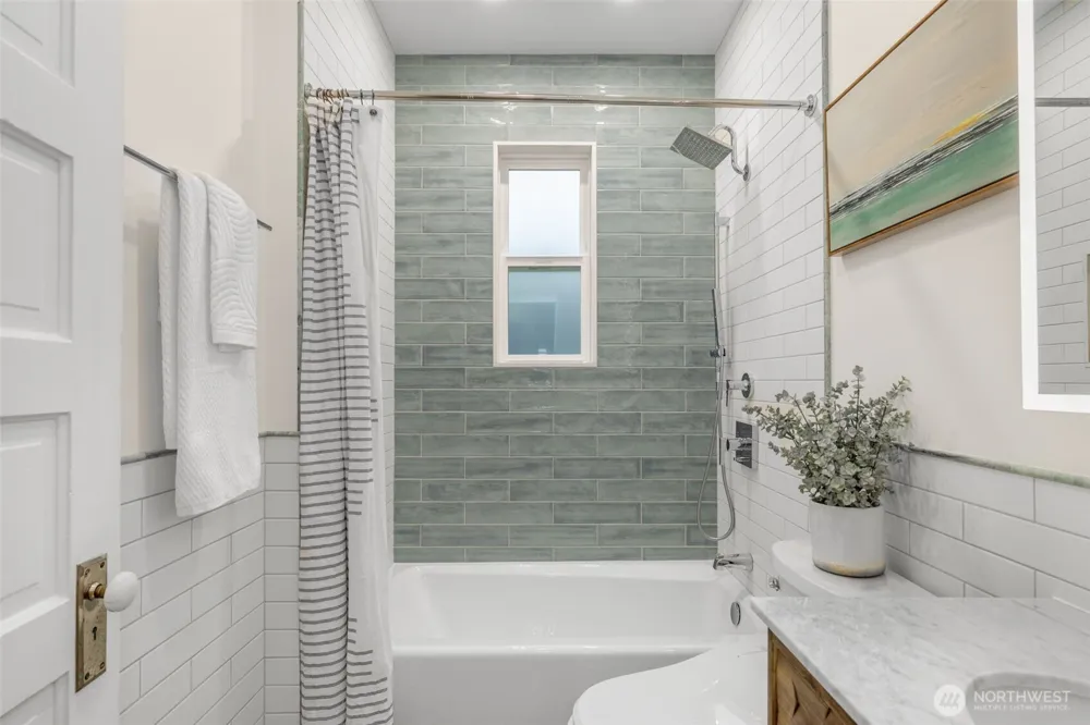 1820 S Weller Street Seattle, WA 98144