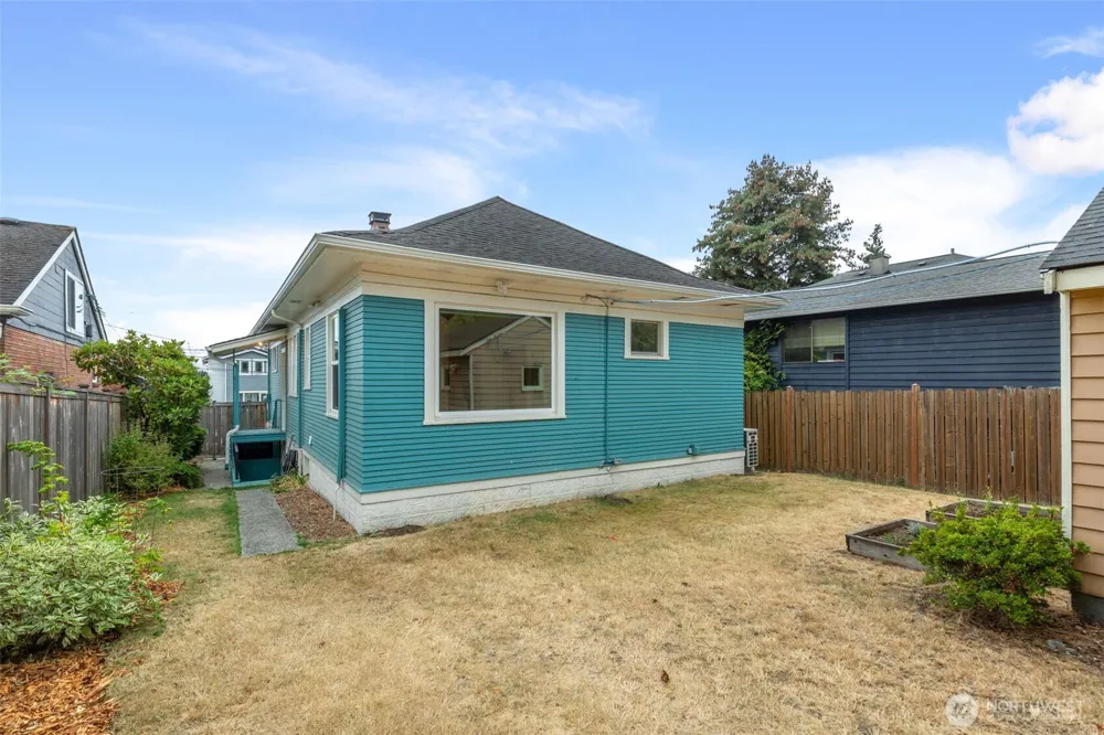 1820 S Weller Street Seattle, WA 98144