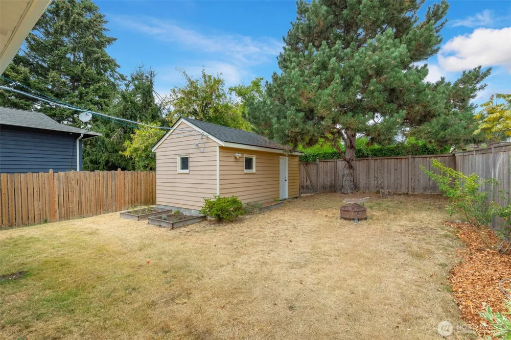 1820 S Weller Street Seattle, WA 98144