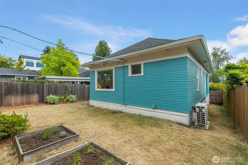 1820 S Weller Street Seattle, WA 98144