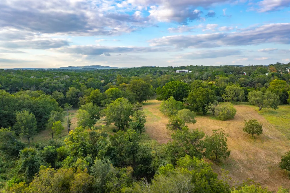 247 Betty Drive Bandera, TX 78003